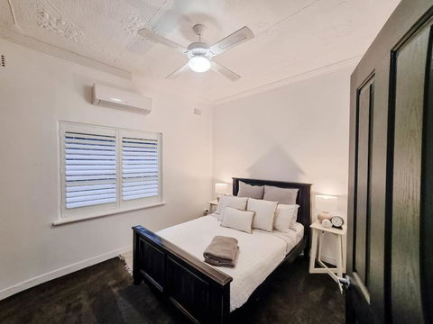 Peters Rest Central Wagga - Accommodation Port Hedland 0