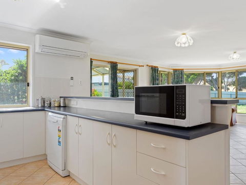 Pets At The Beach 8 Marto Court - Accommodation Port Hedland 3