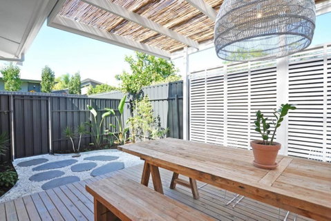 Pine At Arlos Glenelg South - Accommodation Port Hedland 0