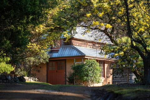 Poets Ode Featuring The Donkey Shed Theatre - Accommodation Port Hedland 0