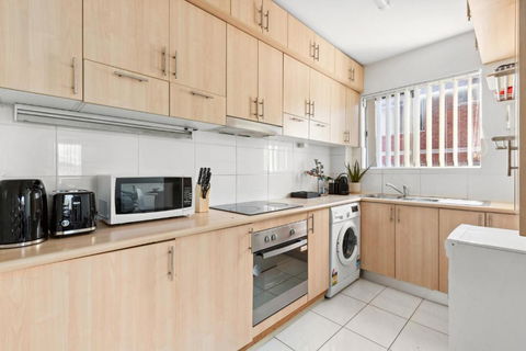 Polished 2-Bed Unit In The Heart Of Parramatta - Accommodation Port Hedland 2