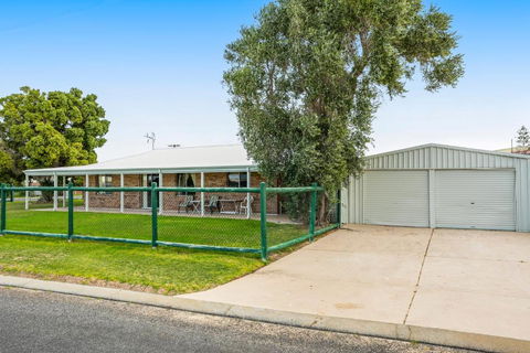 Ponderosa - Dunes Right On You Doorstep - Accommodation Port Hedland 1