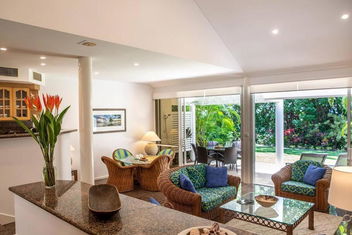 Port Douglas Mirage Villa#431- Absolute Beachfront with Accommodation Port Hedland