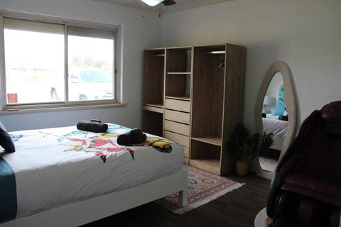 Raeside Home - Accommodation Port Hedland 1