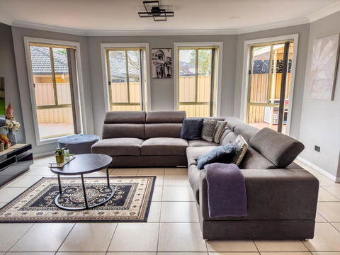 Prestons Dream Holiday 4 Bedroom - Accommodation Port Hedland 3