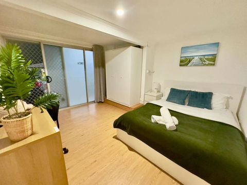 Prime 1BR Near Transport And Retail - Accommodation Port Hedland 2