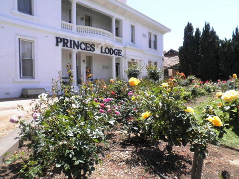 Princes Lodge Motel - Accommodation Port Hedland 0