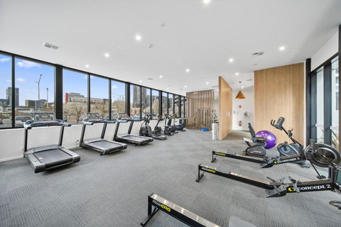 Pristine 2-Bed Apartment With Pool And BBQ - Accommodation Port Hedland 3