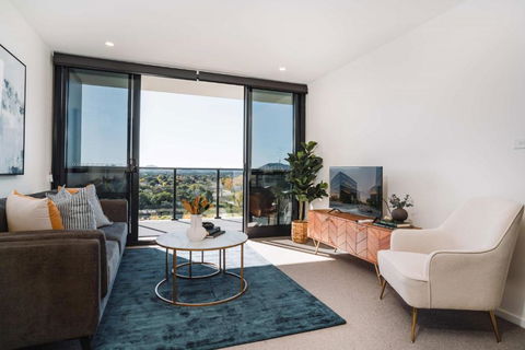 Pristine 2-Bed Apartment With Pool And BBQ - Accommodation Port Hedland 1