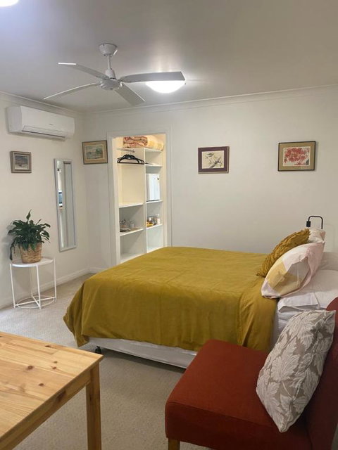 Private Room With Ensuite - Accommodation Port Hedland 0