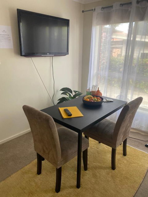 Private Room With Ensuite And Parking Close To Wollongong CBD - Accommodation Port Hedland 1