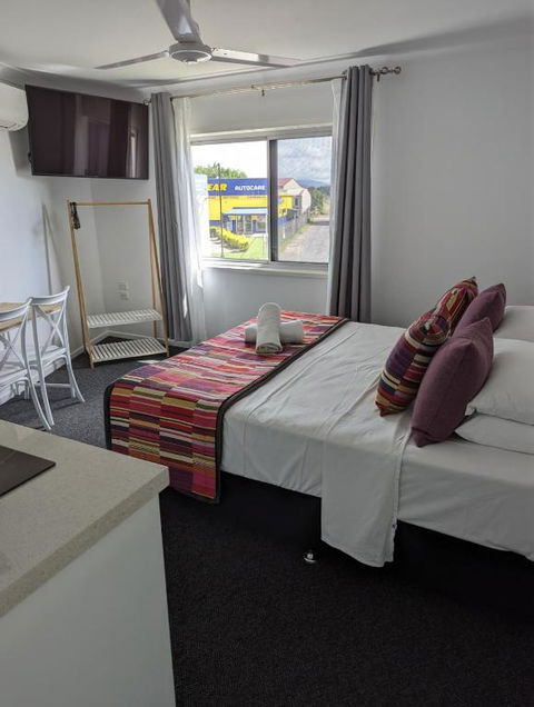 PROSERPINE MOTOR LODGE - Accommodation Port Hedland 3