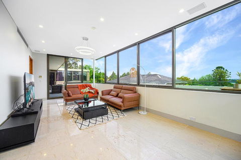 Putney Brand New Luxury House Pool & Waterview - Accommodation Port Hedland 2