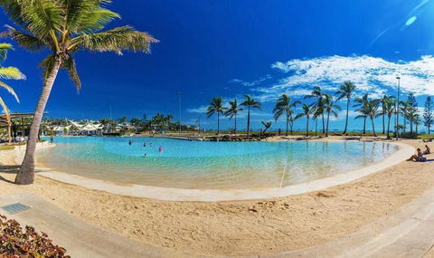 QCWA Cheerful Cottage - Airlie Beach - Accommodation Port Hedland 3