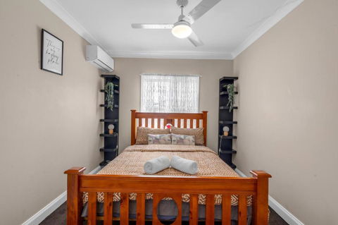 Quaint 2 Bedroom Fully Furnished Cottage - Accommodation Port Hedland 1