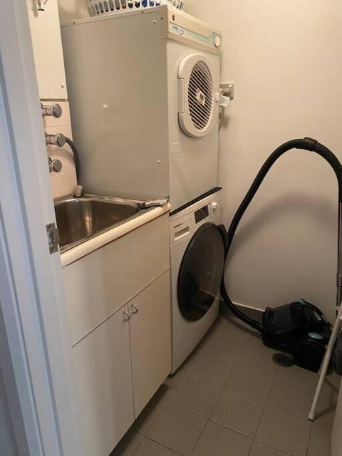 Quality Apartment In The Rocks GLO1203 - Accommodation Port Hedland 3