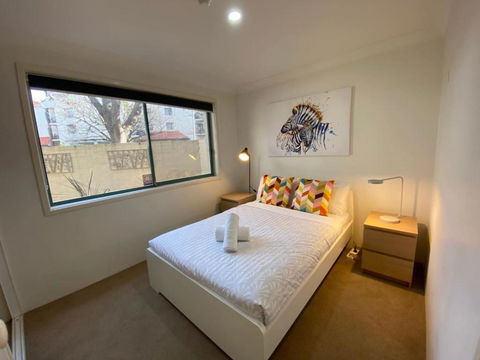 Quiet 2 Bedroom Apt In The Heart Of Old Kingston - Accommodation Port Hedland 3