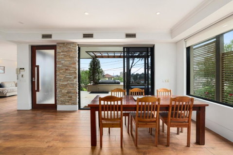 Ra Wonga - Queenscliff Beach House - Accommodation Port Hedland 1