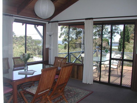 Rainbow House - Accommodation Port Hedland 1