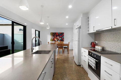 Raven West House I Corporate Or Holiday - Accommodation Port Hedland 3