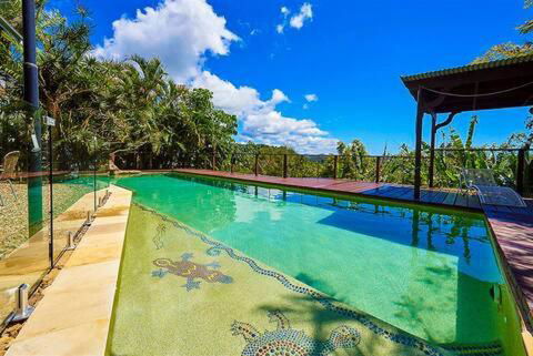 Private Access Retreat 1 Queen Bedroom W Stunning Pool And Ocean Views - Accommodation Port Hedland 1