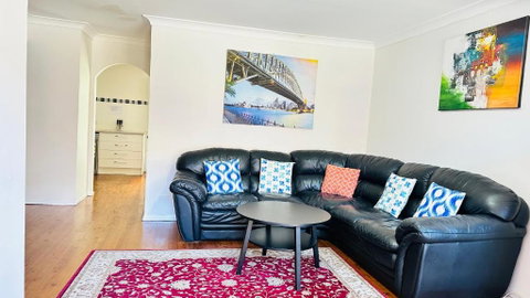Quiet Family Townhouse In Wollongong CBD - Accommodation Port Hedland 0