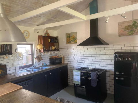 Private Country Escape With Valley Views - Accommodation Port Hedland 0
