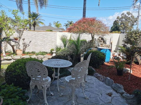 Attached Self Service Waterfront Whole Villa - Sydney - Accommodation Port Hedland 3