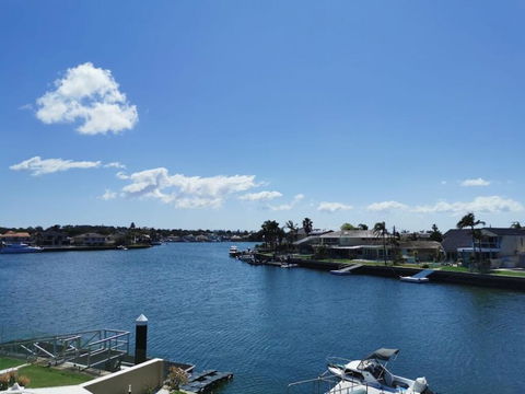 Attached Self Service Waterfront Whole Villa - Sydney - Accommodation Port Hedland 0