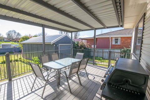 Autumn St - Trendy East Orange - Near CBD - Accommodation Port Hedland 3