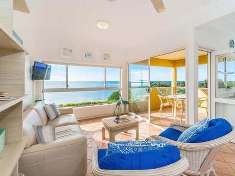 Avalon 1 - Overlooking Beautiful Convent Beach - Accommodation Port Hedland 3