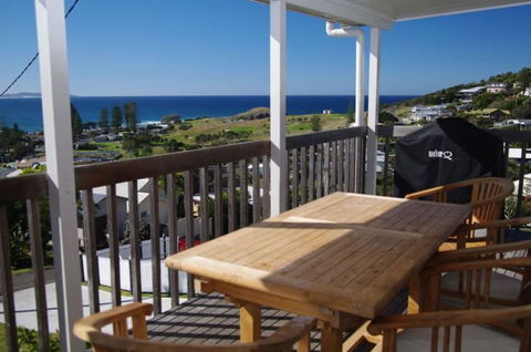 Awesome View, 4 View Street - Accommodation Port Hedland 1