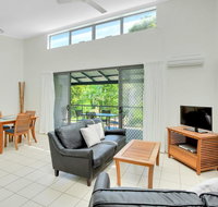 Baden 46 - Rainbow Shores Walk To Beach Top Floor Air conditioned Unit Pools - Accommodation Port Hedland