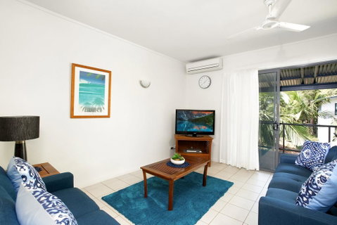 Baden 51 - Rainbow Shores, Air Conditioned, Walk To Beach, Swimming Pools - Accommodation Port Hedland 2