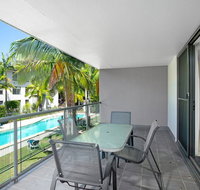 Baden 77 - Rainbow Shores Pools Outdoor Spa Walk to Beach - Accommodation Port Hedland