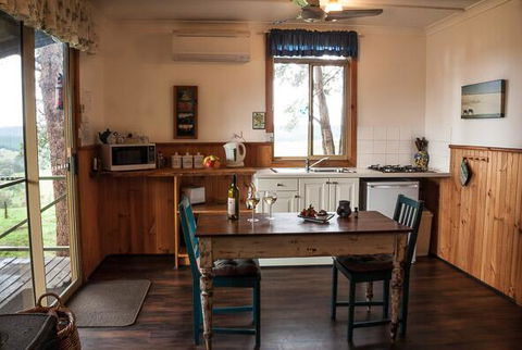 Balingup Heights Hilltop Forest Cottages - Accommodation Port Hedland 1