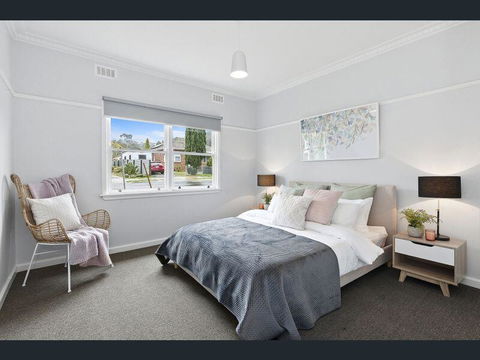 BALLARAT CLOSE 2 CBD + HOSPITAL+3BR HOME+NETFLIX + WiFi + Gift - Accommodation Port Hedland 2