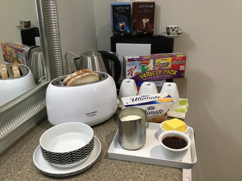 Barossa White House The West Wing - Accommodation Port Hedland 3