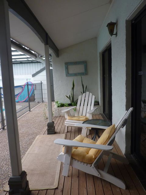 Batemans Bay Manor - Bed And Breakfast - Accommodation Port Hedland 1