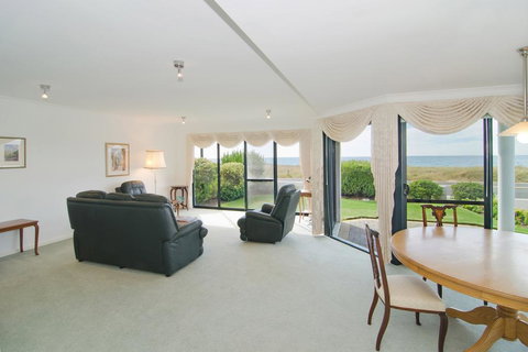 Bayside Beauty - Accommodation Port Hedland 2