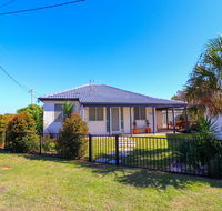 Beach Side Cottage At Blacksmiths - Accommodation Port Hedland