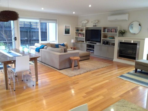 Beachcomber - Accommodation Port Hedland 1
