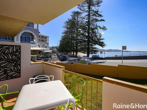Beachfront Terrigal - 4/24 Terrigal Espl - Accommodation Port Hedland 1