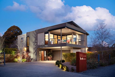 Retreat Lake Daylesford - Free Wifi - Accommodation Port Hedland 0