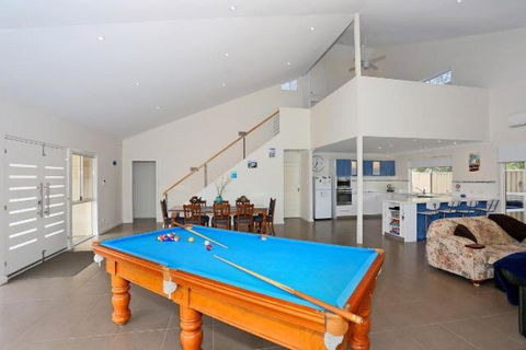 Relax At Falcon By The Bay - Accommodation Port Hedland 1