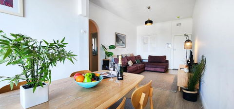 Relaxed Coastal Living With Fantastic Sea Views - Accommodation Port Hedland 2