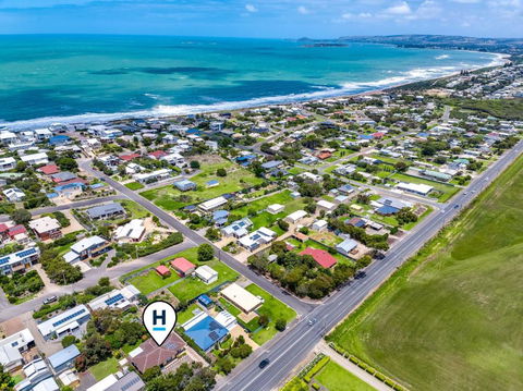 Relaxed Family Beach House - No Linen Included - Accommodation Port Hedland 0