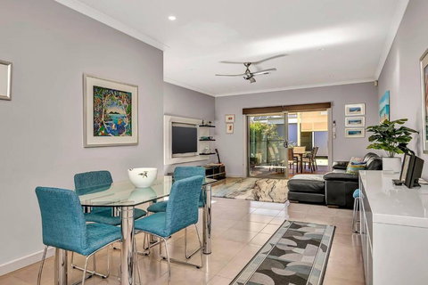 Relaxing Getaway Steps From Grange Beach - Accommodation Port Hedland 0