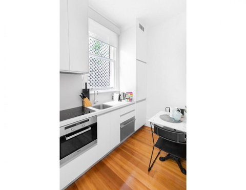 Renovated Studio In Bohemian Area Close To City - Accommodation Port Hedland 3