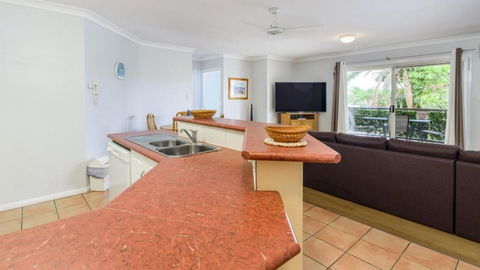 Resort Style Unit Across From The Water - Accommodation Port Hedland 2